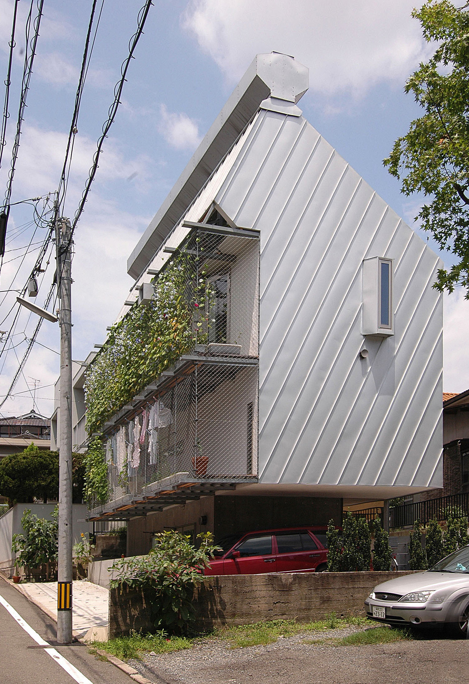 Ventilator House 通気塔の家